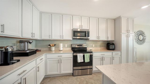 1020 TIDEWATER SHORES LOOP 207, Bradenton, FL 34208