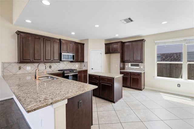 17206 Upper Ridge Lane, Humble, TX 77346