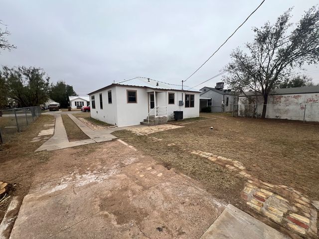 1005 Bluebonnet Ave, Big Spring, TX 79720