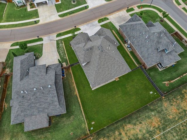 9028 NW 146th Street, Yukon, OK 73099