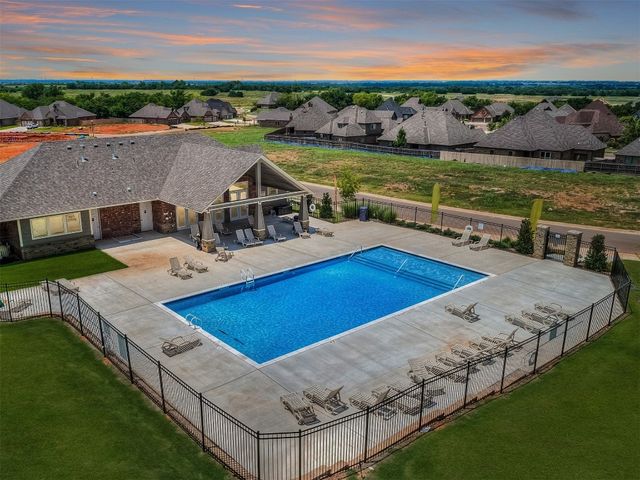 9028 NW 146th Street, Yukon, OK 73099