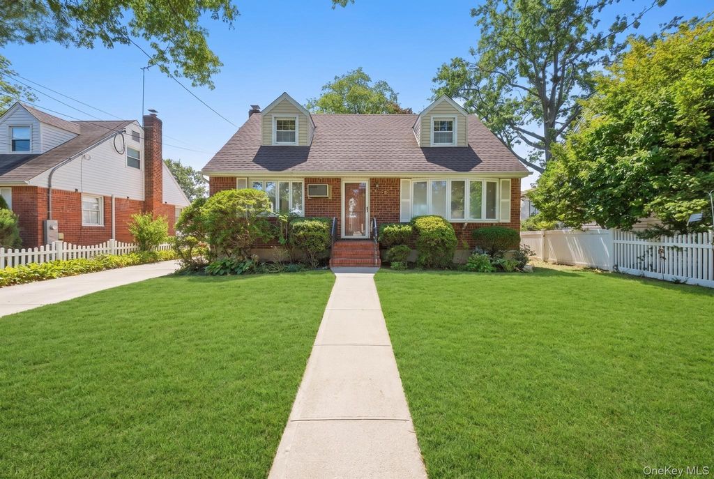 88 Meyer Avenue, Valley Stream, NY 11580 — exterior