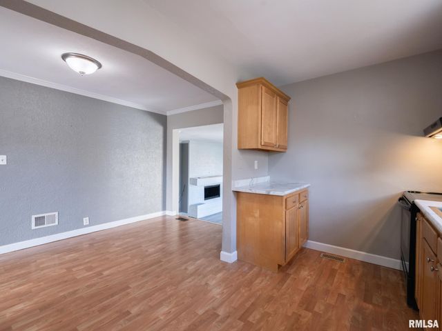 200 WILLIAM Street, East Peoria, IL 61611