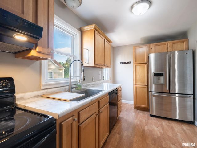 200 WILLIAM Street, East Peoria, IL 61611