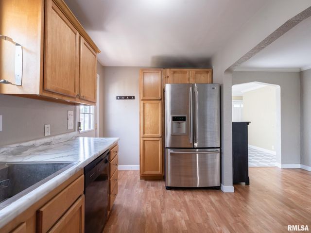 200 WILLIAM Street, East Peoria, IL 61611