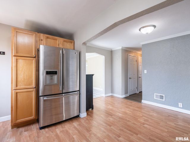 200 WILLIAM Street, East Peoria, IL 61611