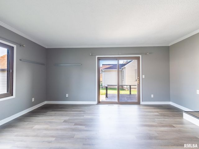 200 WILLIAM Street, East Peoria, IL 61611