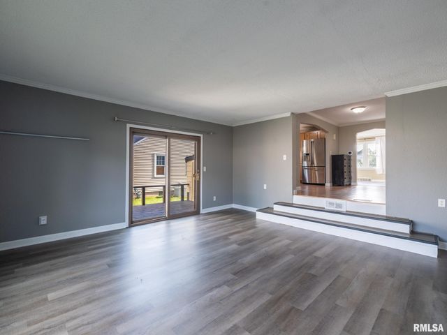 200 WILLIAM Street, East Peoria, IL 61611