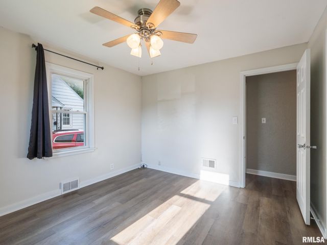 200 WILLIAM Street, East Peoria, IL 61611