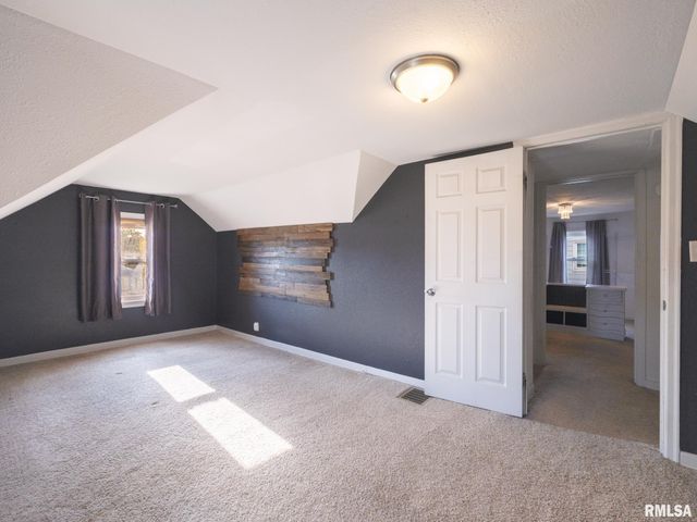 200 WILLIAM Street, East Peoria, IL 61611