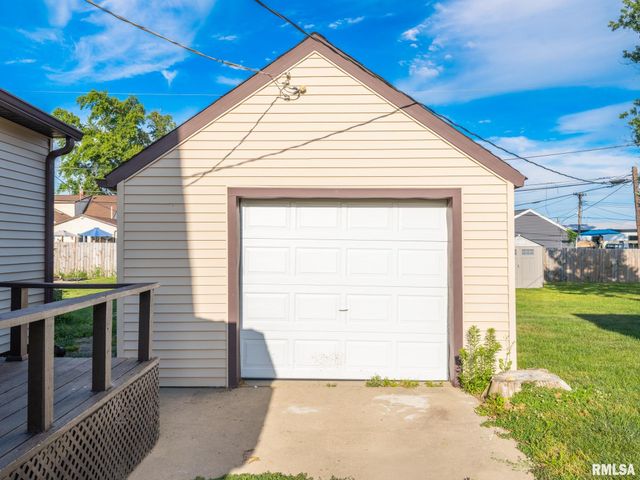 200 WILLIAM Street, East Peoria, IL 61611