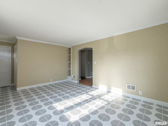 200 WILLIAM Street, East Peoria, IL 61611