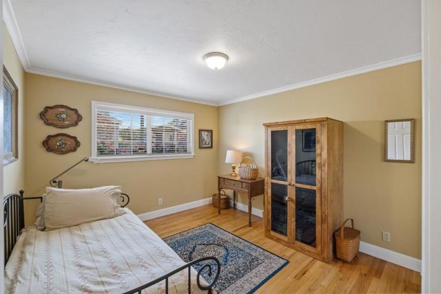 512 12th Street, Pacific Grove, CA 93950