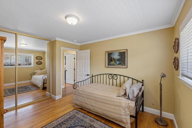 512 12th Street, Pacific Grove, CA 93950
