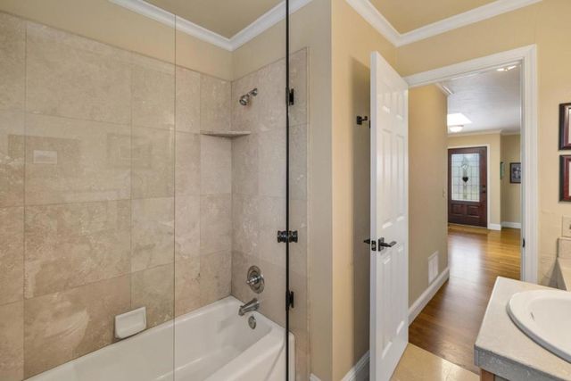 512 12th Street, Pacific Grove, CA 93950