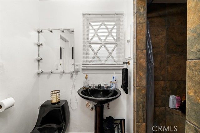 714 E Baseline, San Dimas, CA 91773