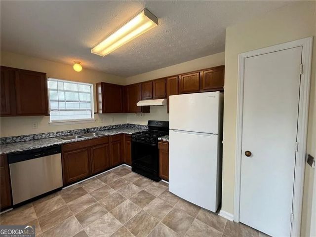 1183 Red Oak Cove, Tucker, GA 30084