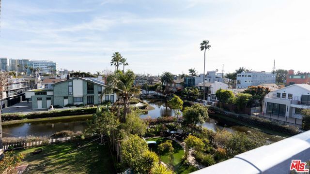 2512 Grand Canal, Venice (los Angeles), CA 90291