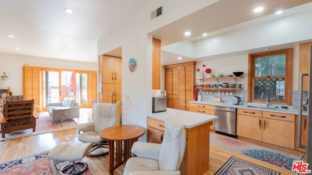 2512 Grand Canal, Venice (los Angeles), CA 90291