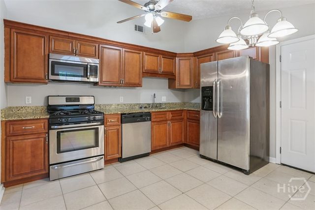 116 W White Hawthorne Drive, Savannah, GA 31419