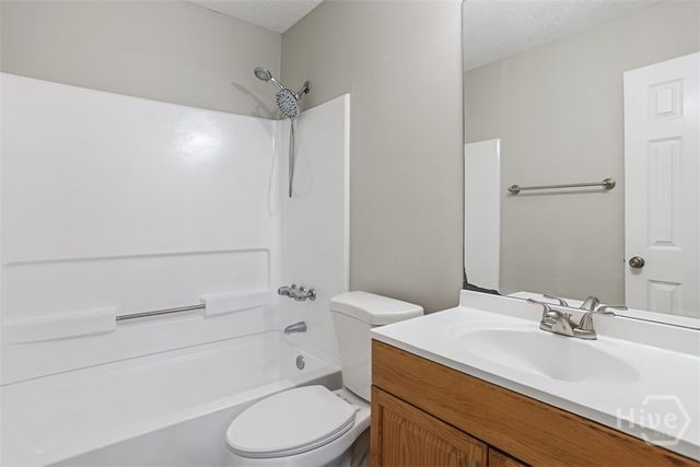 116 W White Hawthorne Drive, Savannah, GA 31419