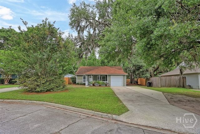 116 W White Hawthorne Drive, Savannah, GA 31419