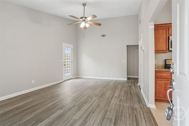 116 W White Hawthorne Drive, Savannah, GA 31419