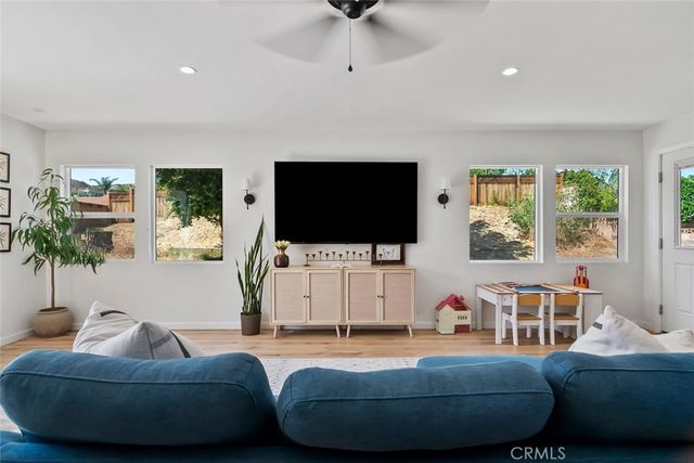 3605 Township, Simi Valley, CA 93063