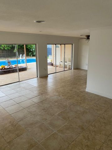 18 Andros Road, Palm Springs, FL 33461