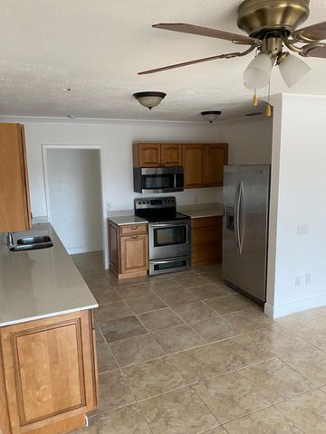 18 Andros Road, Palm Springs, FL 33461