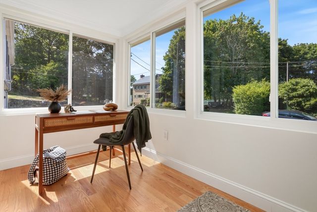 21 Vista St, Melrose, MA 02176