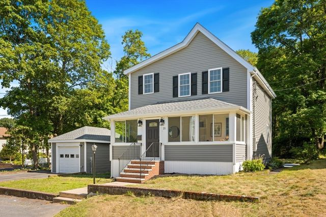 21 Vista St, Melrose, MA 02176