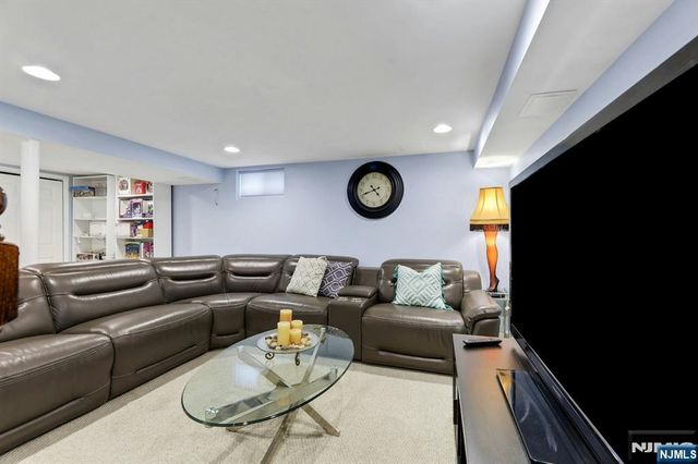 23 William Street, Saddle Brook, NJ 07663