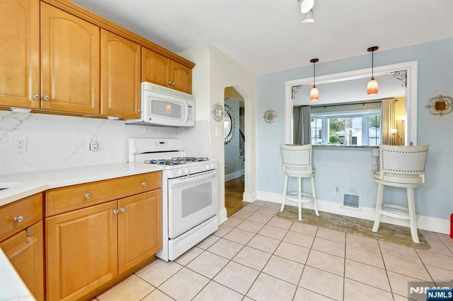 23 William Street, Saddle Brook, NJ 07663