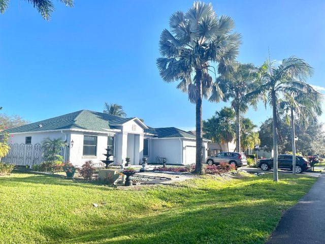4760 50th Avenue, Vero Beach, FL 32967