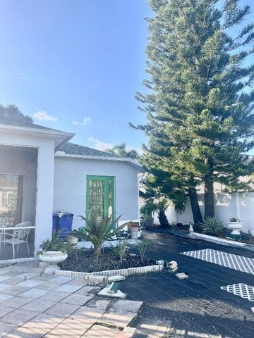 4760 50th Avenue, Vero Beach, FL 32967