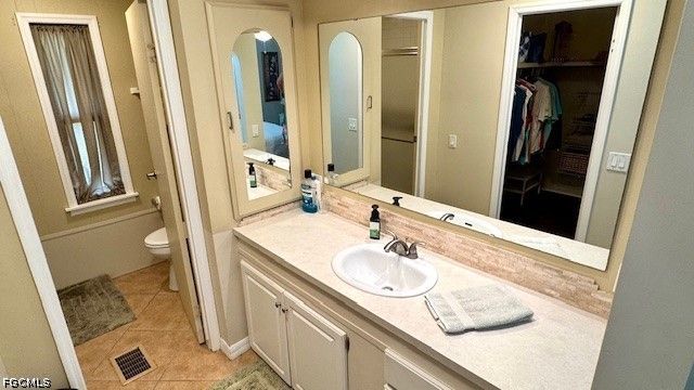 5520 Colonial RD, North Fort Myers, FL 33917