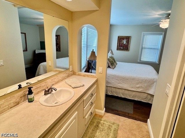 5520 Colonial RD, North Fort Myers, FL 33917