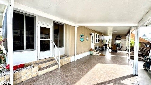5520 Colonial RD, North Fort Myers, FL 33917