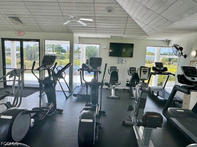 5520 Colonial RD, North Fort Myers, FL 33917