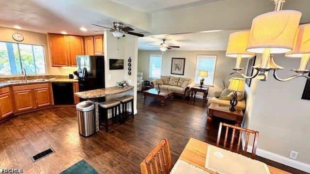 5520 Colonial RD, North Fort Myers, FL 33917