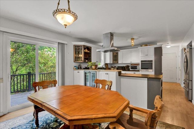 15 Whitefield Drive, Cambridge, VT 05464