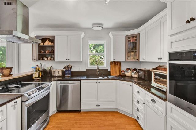 15 Whitefield Drive, Cambridge, VT 05464
