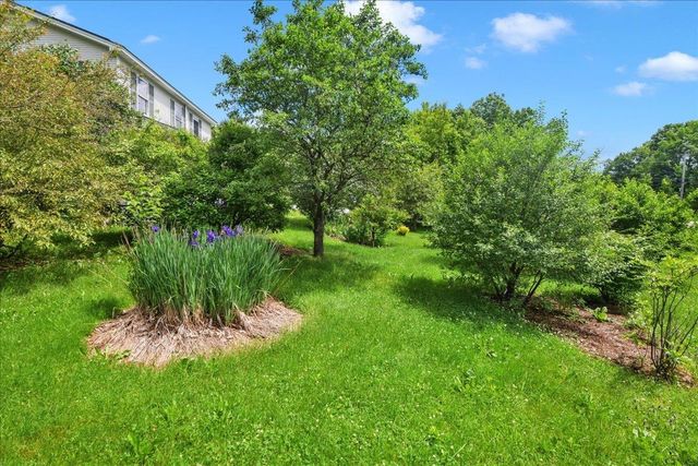 15 Whitefield Drive, Cambridge, VT 05464
