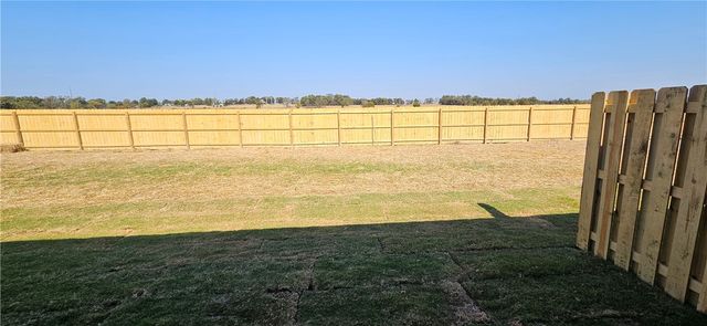 604 69th Avenue, Highfill, AR 72712