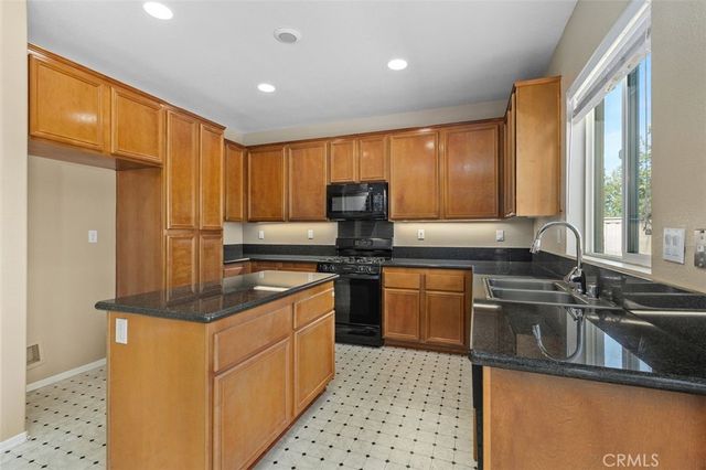 32102 Poppy Way, Lake Elsinore, CA 92532