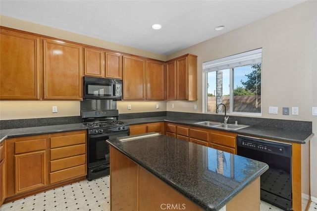 32102 Poppy Way, Lake Elsinore, CA 92532