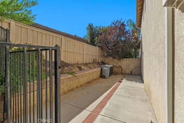 32102 Poppy Way, Lake Elsinore, CA 92532