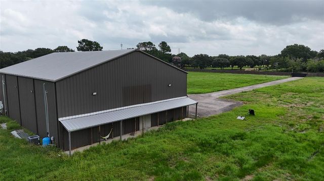 10611 Hidden Lake Lane, Richmond, TX 77406