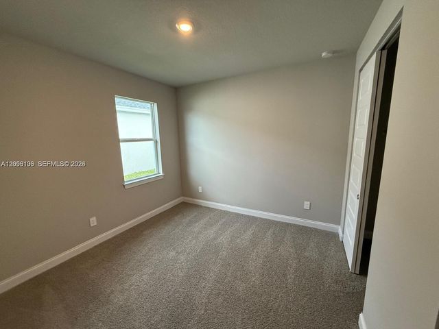 9008 Dahlia Cir, Port St. Lucie, FL 34986